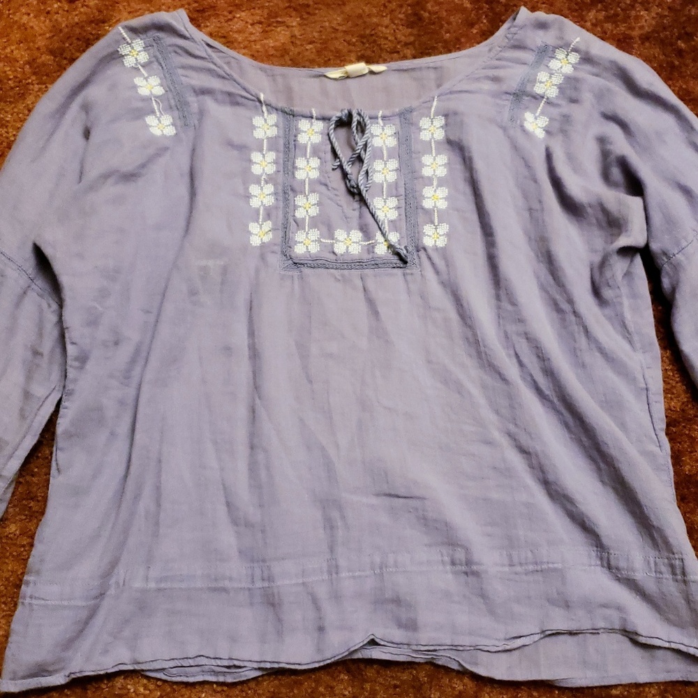 American Eagle Lavender daisy flowy boho blouse